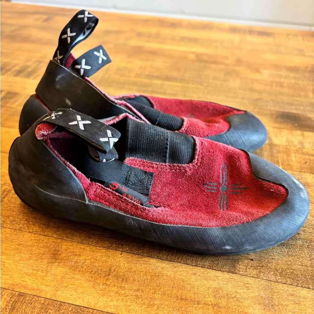 5.10 ASVM rock climbing shoes